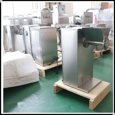 100kg / H-1000kg / jam Mesin Granulasi Kering Tipe Yk Mesin Granulator Berosilasi